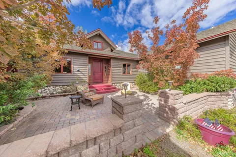 $1,150,000 | 355 River Ranch Road, Markleeville, CA 96120