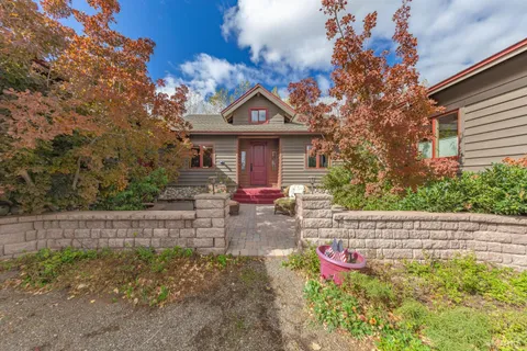 $1,150,000 | 355 River Ranch Road, Markleeville, CA 96120