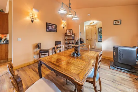 $1,150,000 | 355 River Ranch Road, Markleeville, CA 96120