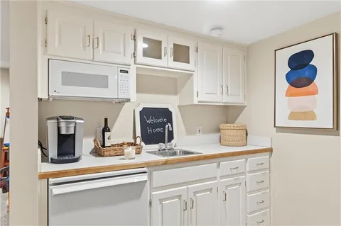 $815,000 | 12416 Delmar Street, Leawood, KS 66209