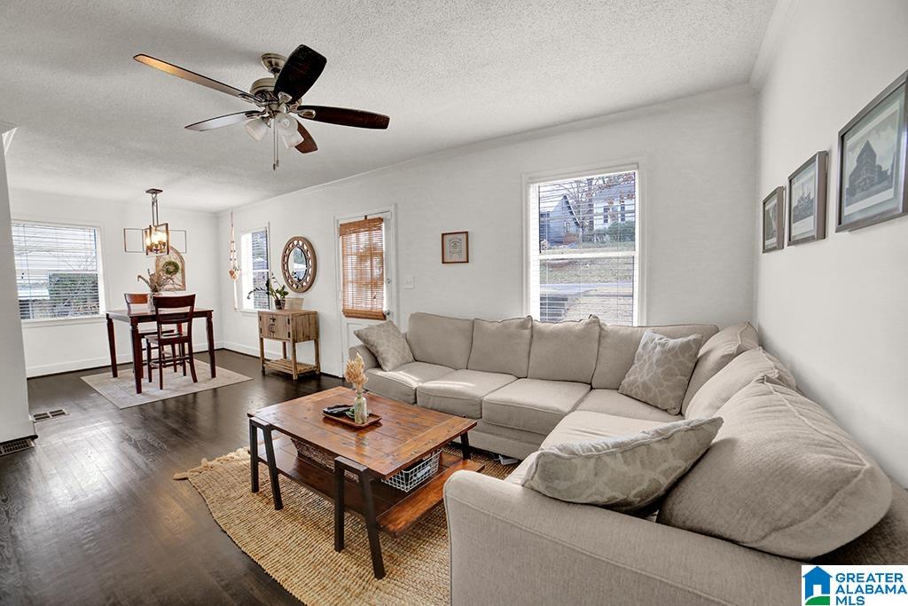 756 48th Street South Birmingham, AL 35222 - Photo 4 of 20