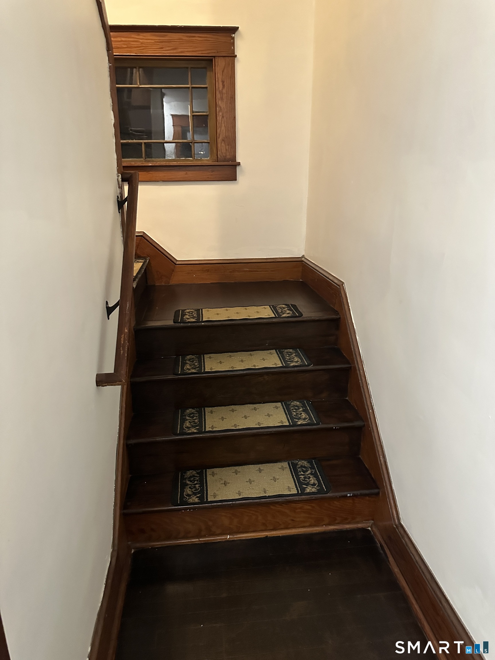 65 Wooding Street, Unit 3 Bristol, CT 06010 - Photo 8 of 8 a view of entryway