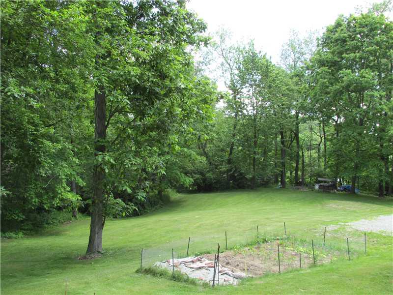950 Rockdale Road Butler, PA 16002 - Photo 21 of 25 Yard/Garden.