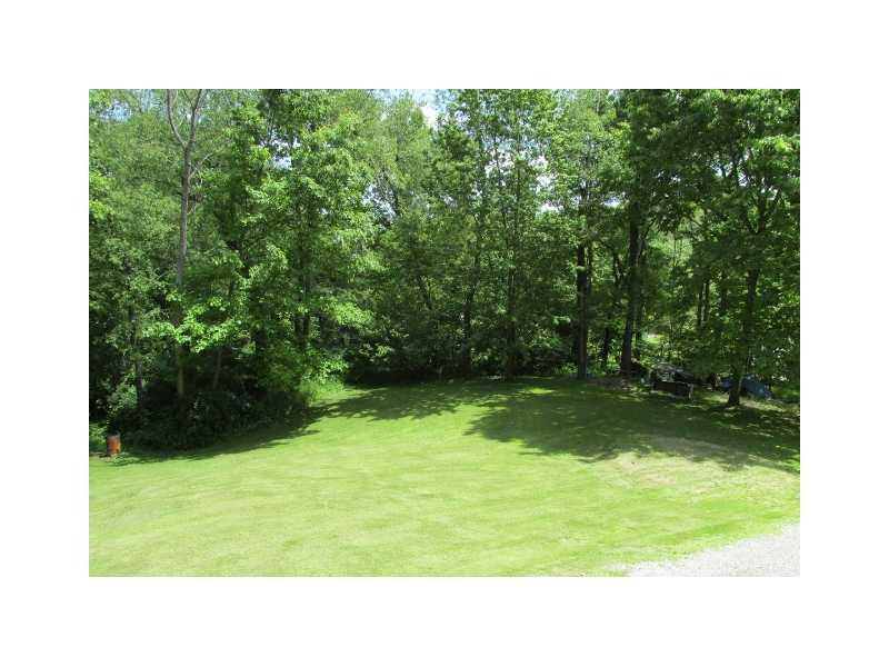 950 Rockdale Road Butler, PA 16002 - Photo 22 of 25 Yard/Garden.