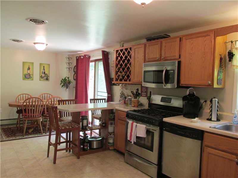 950 Rockdale Road Butler, PA 16002 - Photo 5 of 25 Kitchen.