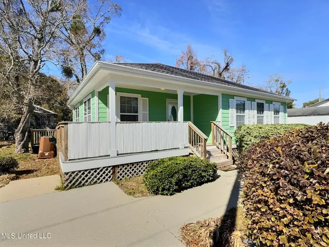 $129,000 | 617 Roy Street, Biloxi, MS 39530