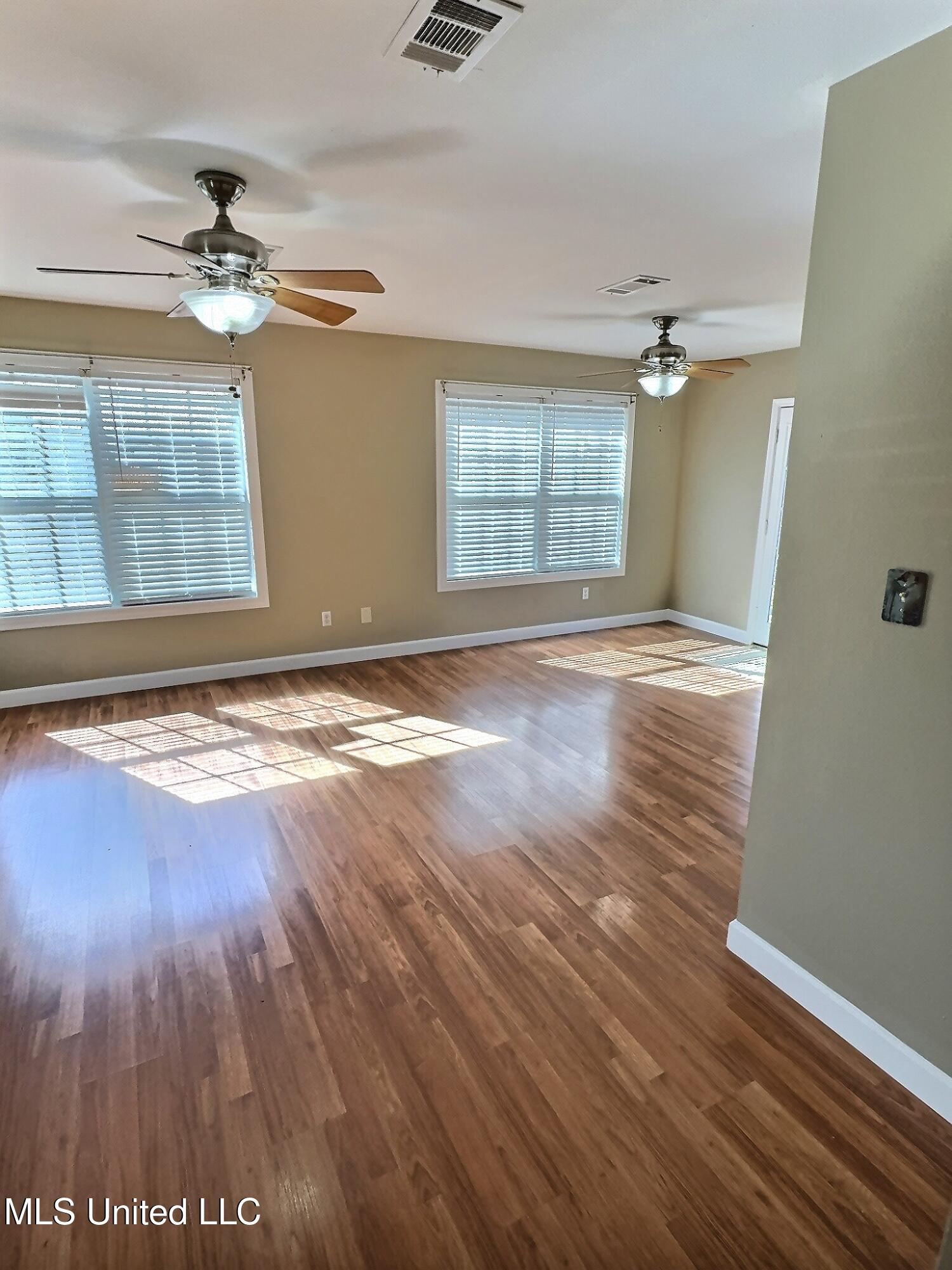 617 Roy Street Biloxi, MS 39530 - Photo 6 of 21 exposio_133565676