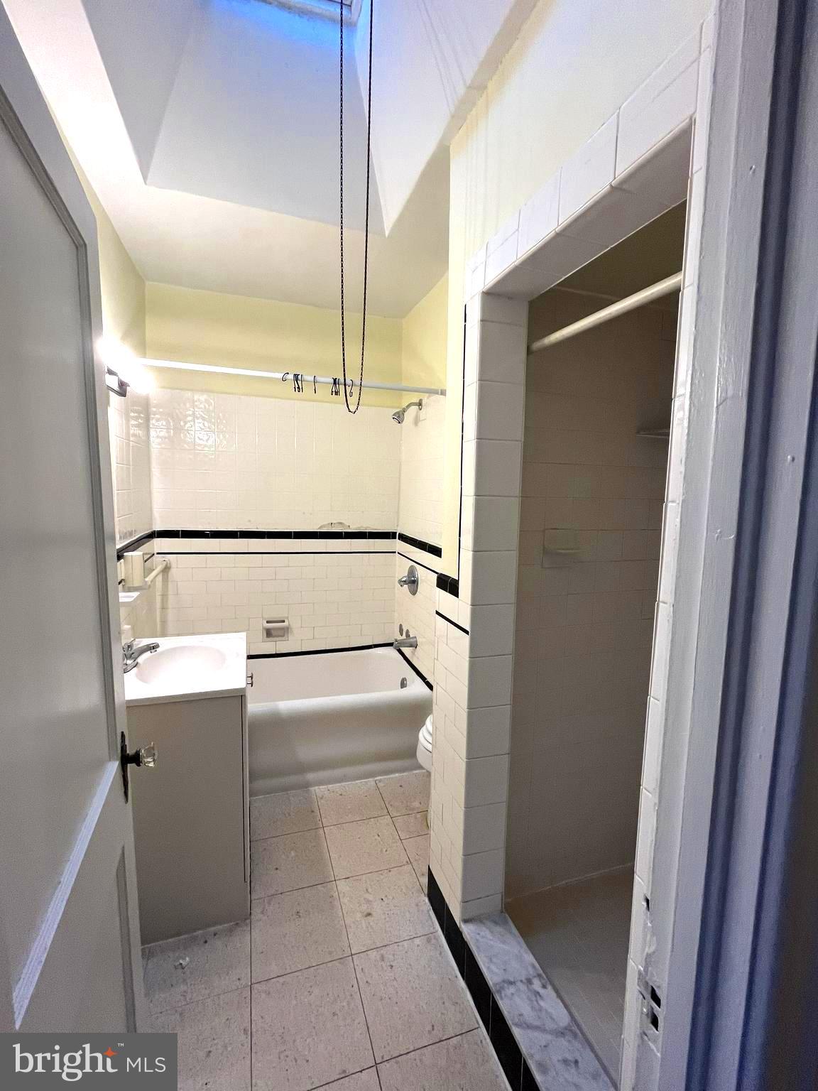 652 Jamestown Avenue Philadelphia, PA 19128 - Photo 10 of 13 a bathroom with a tub and shower