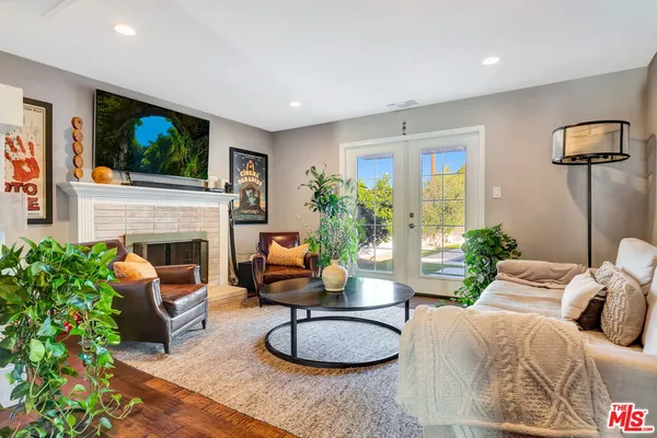 $13,750 | 4952 Placidia Avenue, Toluca Lake, CA 91601