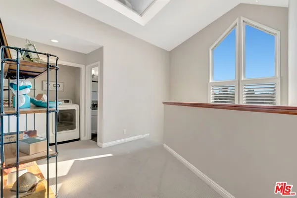 $13,750 | 4952 Placidia Avenue, Toluca Lake, CA 91601