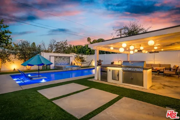 $13,750 | 4952 Placidia Avenue, Toluca Lake, CA 91601