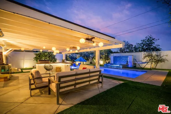 $13,750 | 4952 Placidia Avenue, Toluca Lake, CA 91601