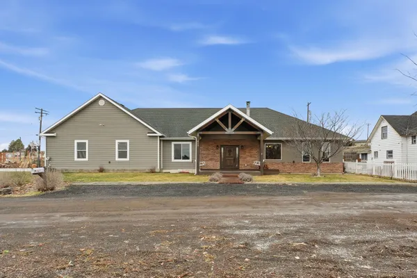 $489,900 | 413 Northwest Dellah Avenue, Wilbur, WA 99185