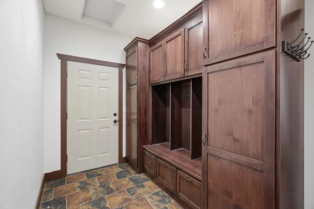 $499,900 | 413 Northwest Dellah Avenue, Wilbur, WA 99185