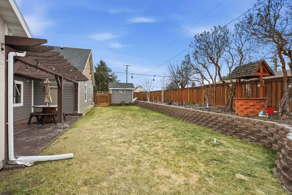 $489,900 | 413 Northwest Dellah Avenue, Wilbur, WA 99185