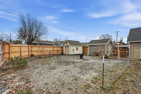 $489,900 | 413 Northwest Dellah Avenue, Wilbur, WA 99185