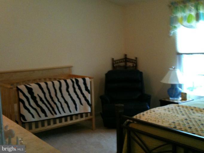 1567 Autumn Ridge Circle Reston, VA 20194 - Photo 4 of 22 Bedroom (Master)
