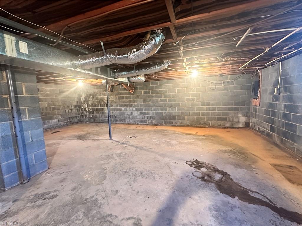 87 Oak Ridge Road Cana, VA 24317 - Photo 27 of 46 Gallery Image 27