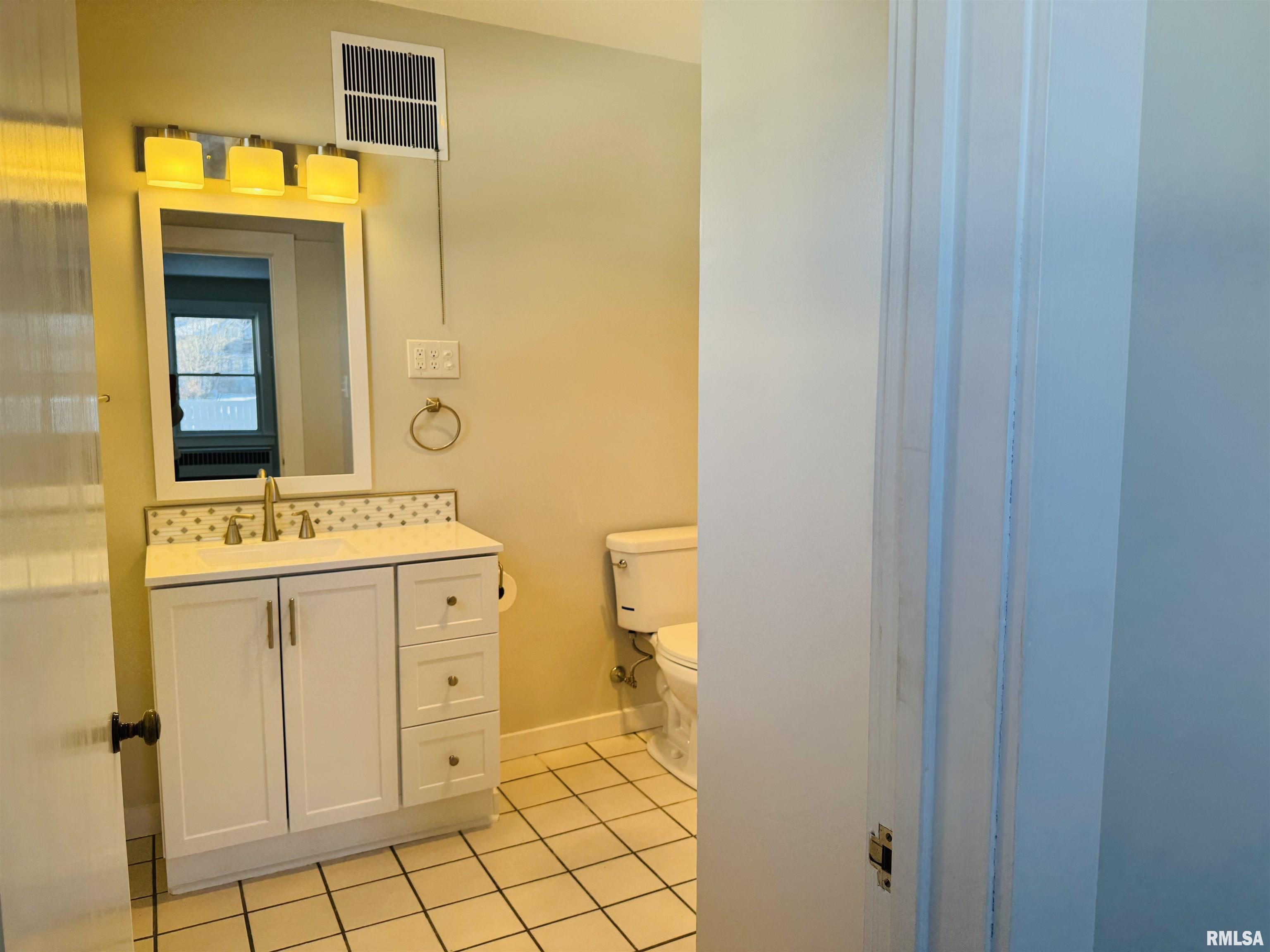 405 South Main Street Anna, IL 62906 - Photo 28 of 35