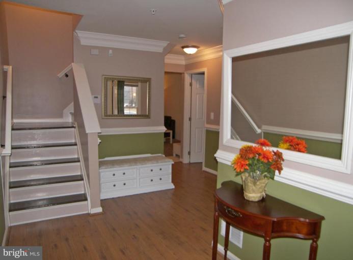 692 Luthardt Road Middle River, MD 21220 - Photo 2 of 16 Entrance / Foyer