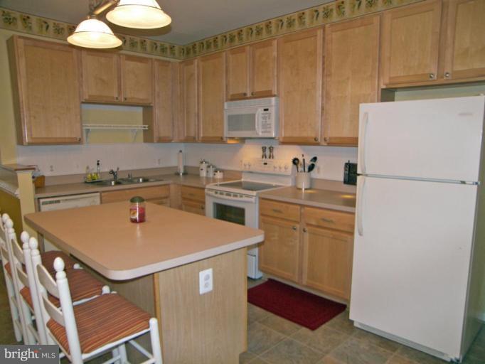 692 Luthardt Road Middle River, MD 21220 - Photo 5 of 16 Kitchen