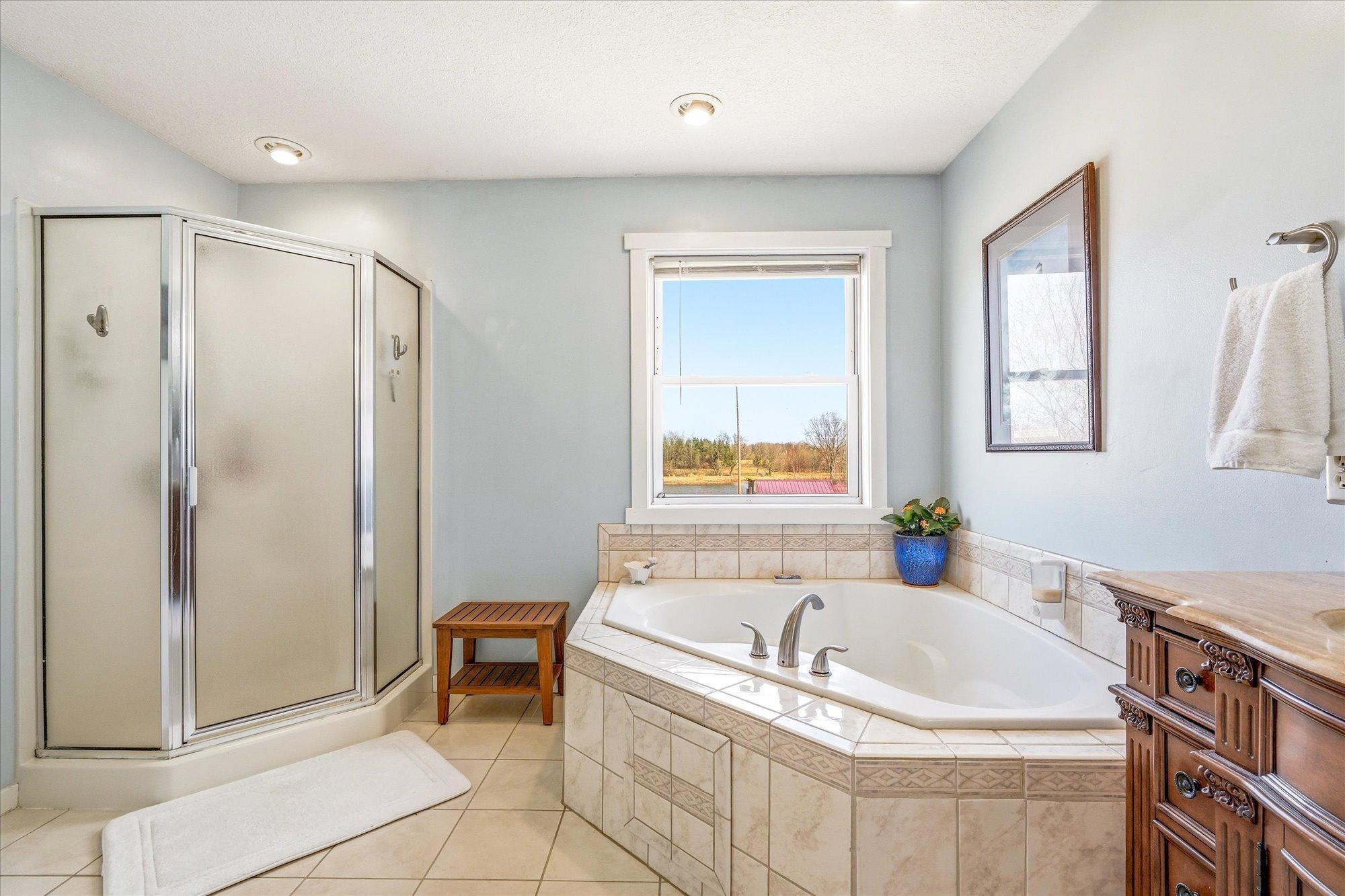 46461 Border Road Cambridge, MN 55008 - Photo 22 of 31