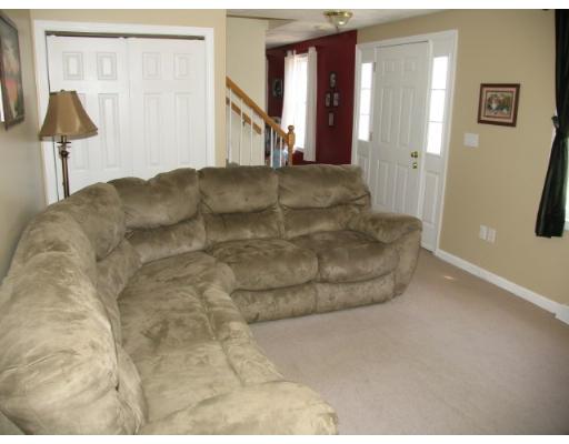 26 Old Cross Road Hubbardston, MA 01452 - Photo 5 of 14 Gallery Image 5