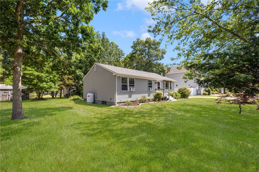 121 Balsam Road South Kingstown, RI 02879 - Photo 3 of 25