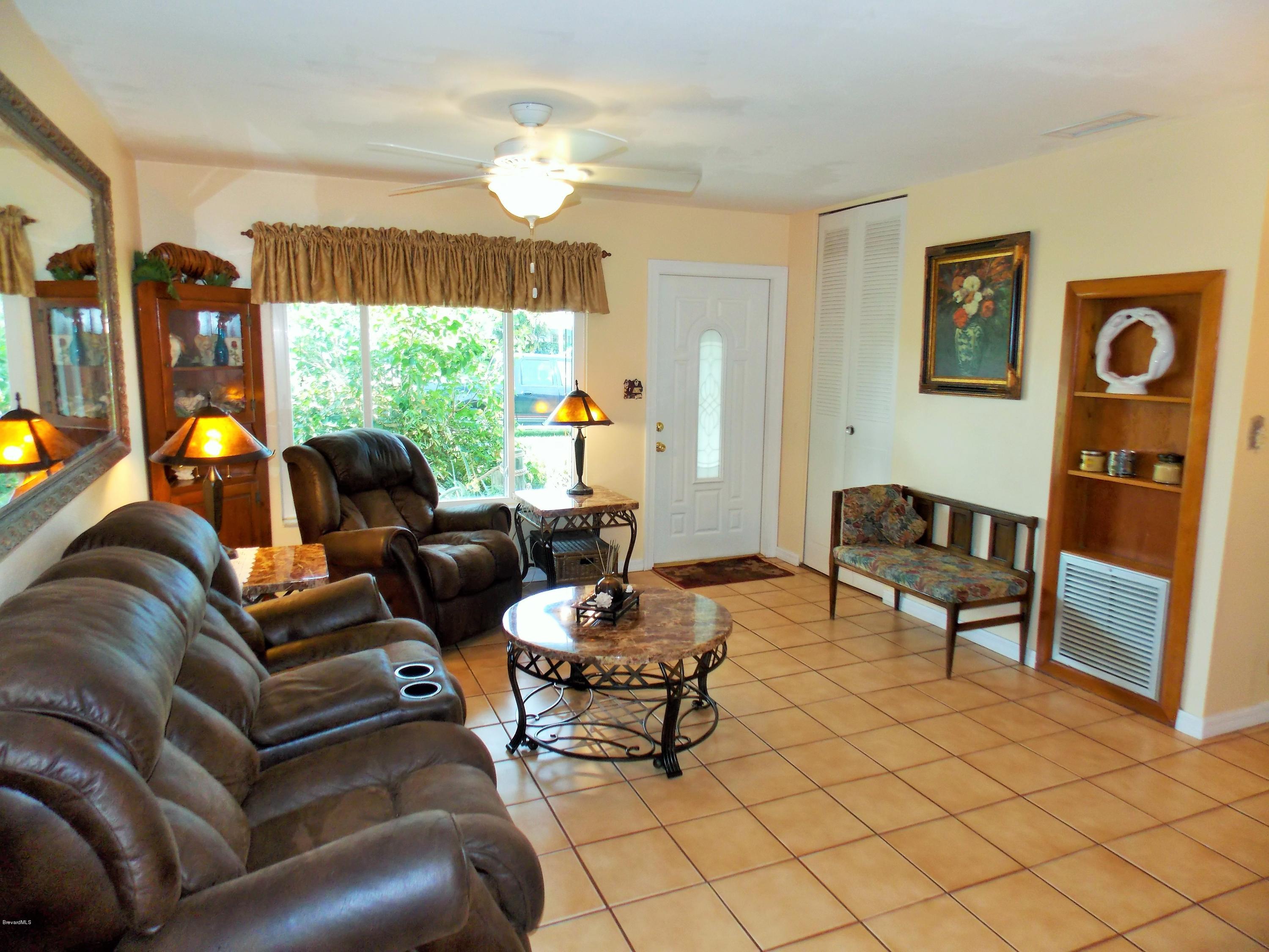 2377 Sarno Road Melbourne, FL 32935 - Photo 2 of 11 Living room