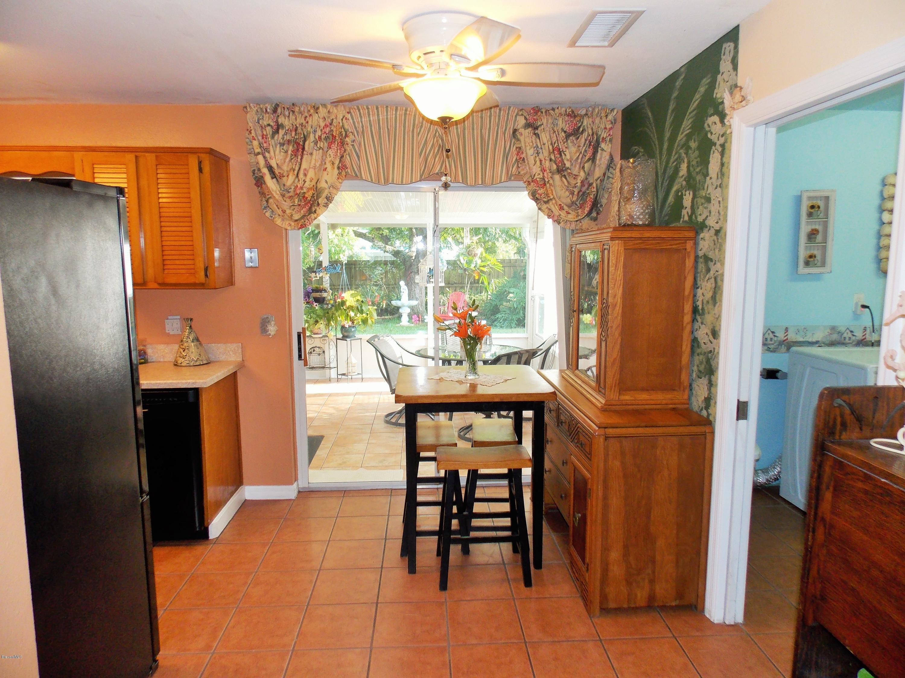 2377 Sarno Road Melbourne, FL 32935 - Photo 4 of 11 Dining Area