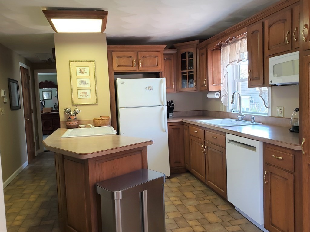 53 Pontoosic Road Westfield, MA 01085 - Photo 20 of 37 Gallery Image 20