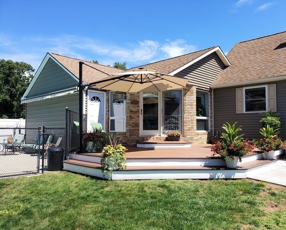 53 Pontoosic Road Westfield, MA 01085 - Photo 6 of 37 Gallery Image 6