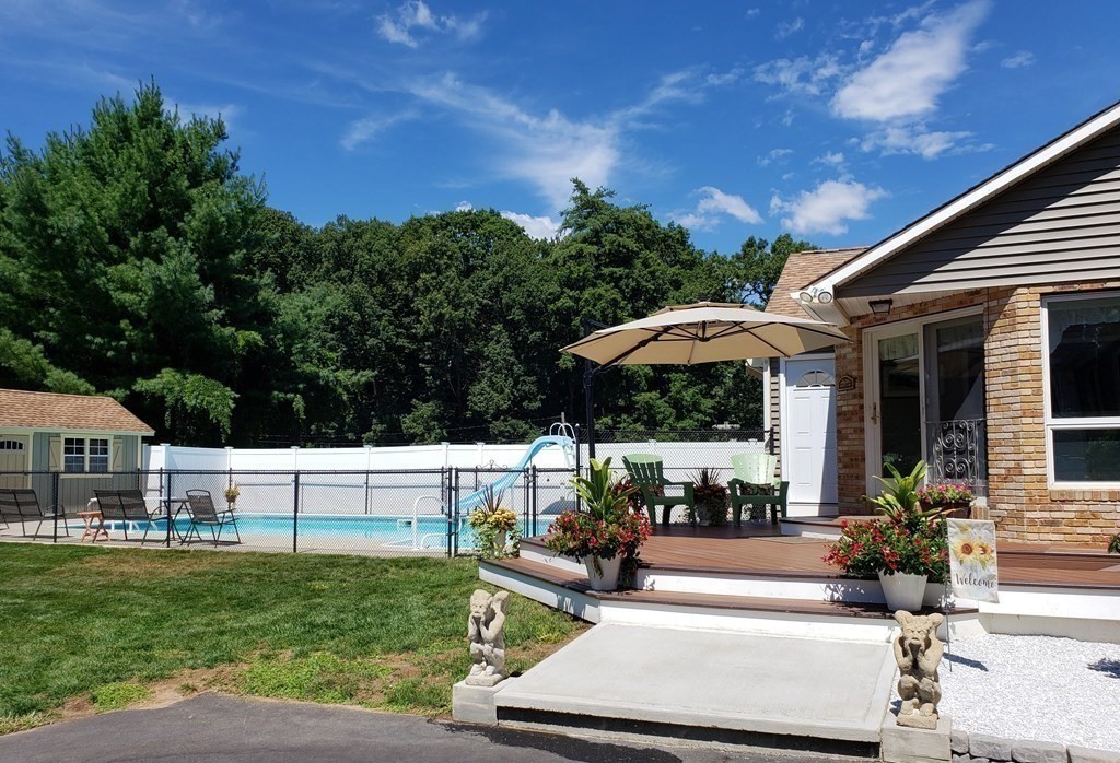 53 Pontoosic Road Westfield, MA 01085 - Photo 7 of 37 Gallery Image 7