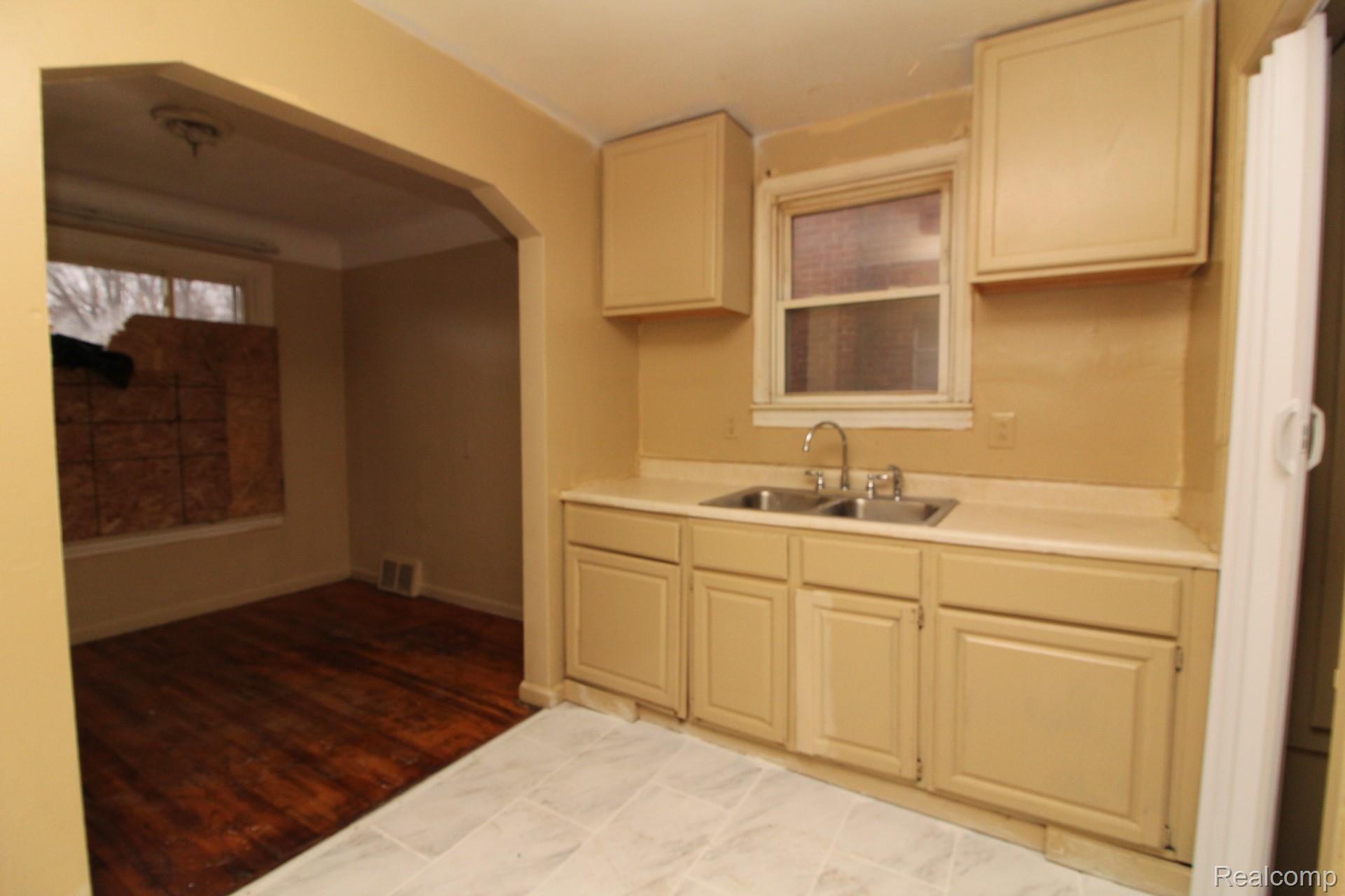 12107 Rutherford Street Detroit, MI 48227 - Photo 5 of 10 12107 Rutherford Kitchen 3.jpeg