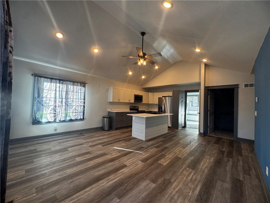 124 West 5th Street Adrian, MO 64720 - Photo 3 of 28