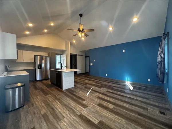 $298,000 | 124 West 5th Street, Adrian, MO 64720