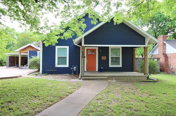 $2,850 | 806 Bryson Street, Waxahachie, TX 75165