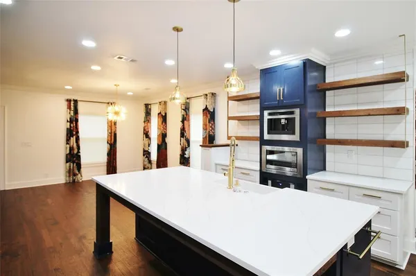 $2,850 | 806 Bryson Street, Waxahachie, TX 75165