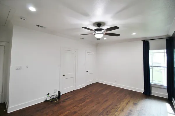 $2,850 | 806 Bryson Street, Waxahachie, TX 75165