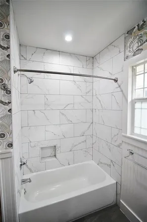 $2,850 | 806 Bryson Street, Waxahachie, TX 75165