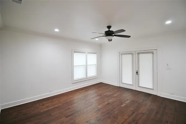 $2,850 | 806 Bryson Street, Waxahachie, TX 75165