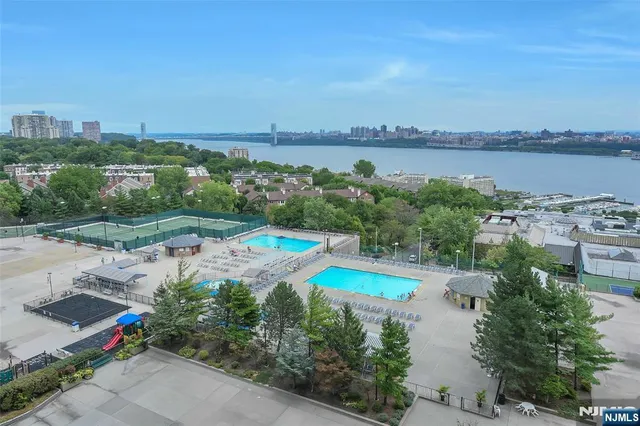 $3,475 | 200 Winston Drive, Unit 3007, Cliffside Park, NJ 07010