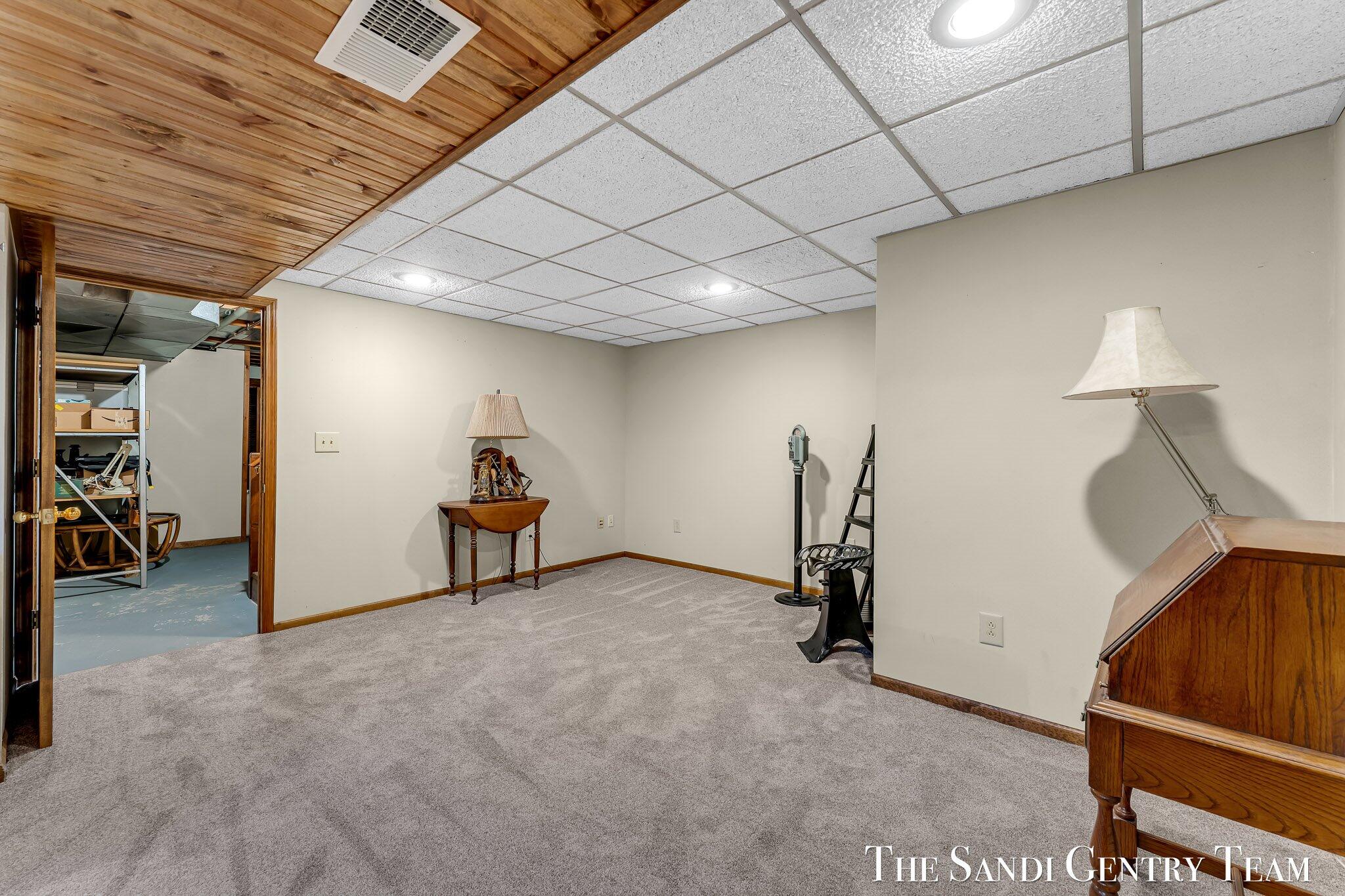 15212 Hickory Street Spring Lake, MI 49456 - Photo 30 of 53 33-AIV00161