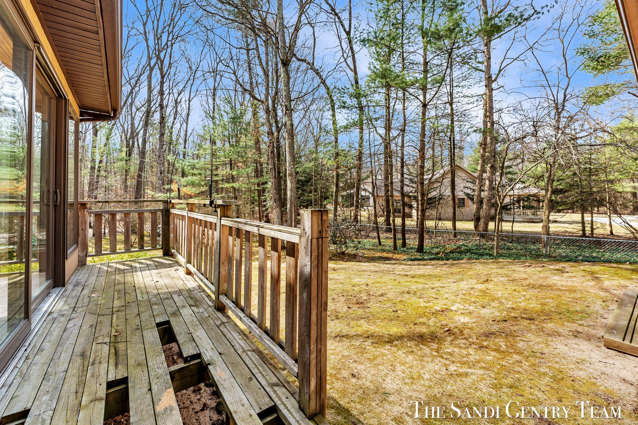 15212 Hickory Street Spring Lake, MI 49456 - Photo 39 of 53 42-AIV00232