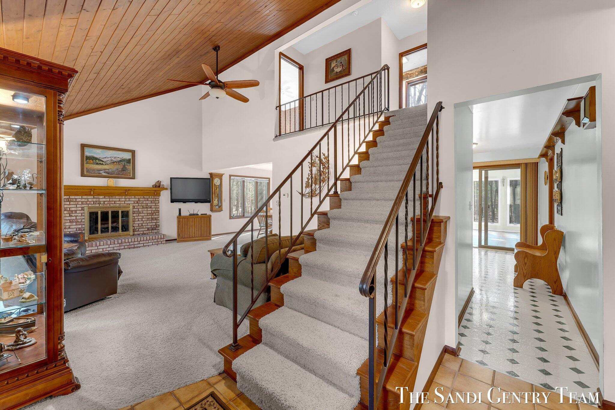 15212 Hickory Street Spring Lake, MI 49456 - Photo 4 of 53 07-AIV00026