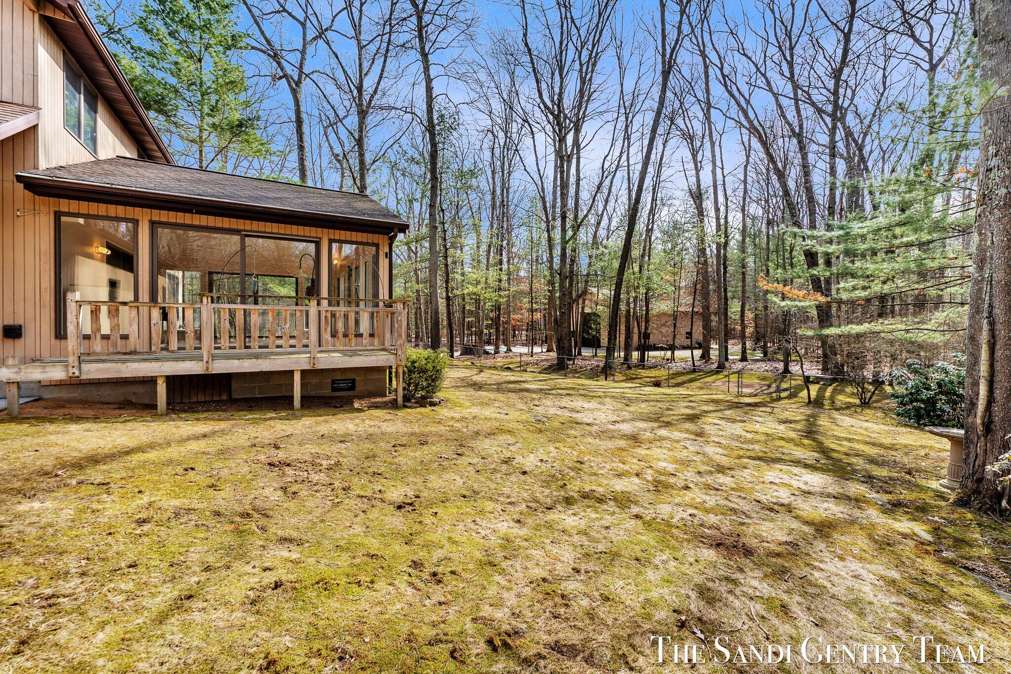 15212 Hickory Street Spring Lake, MI 49456 - Photo 41 of 53 43-AIV00235