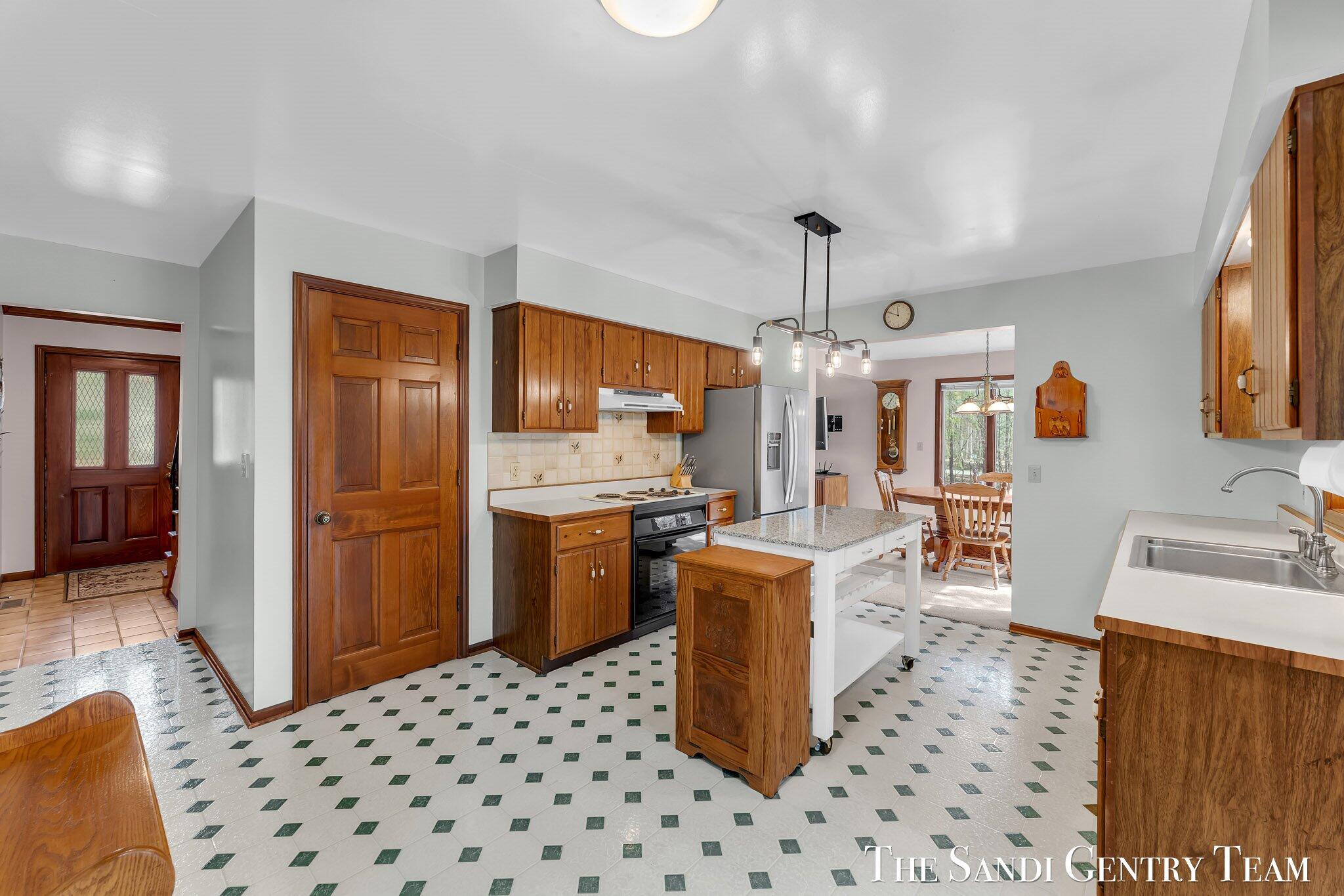 15212 Hickory Street Spring Lake, MI 49456 - Photo 8 of 53 11-AIV00081