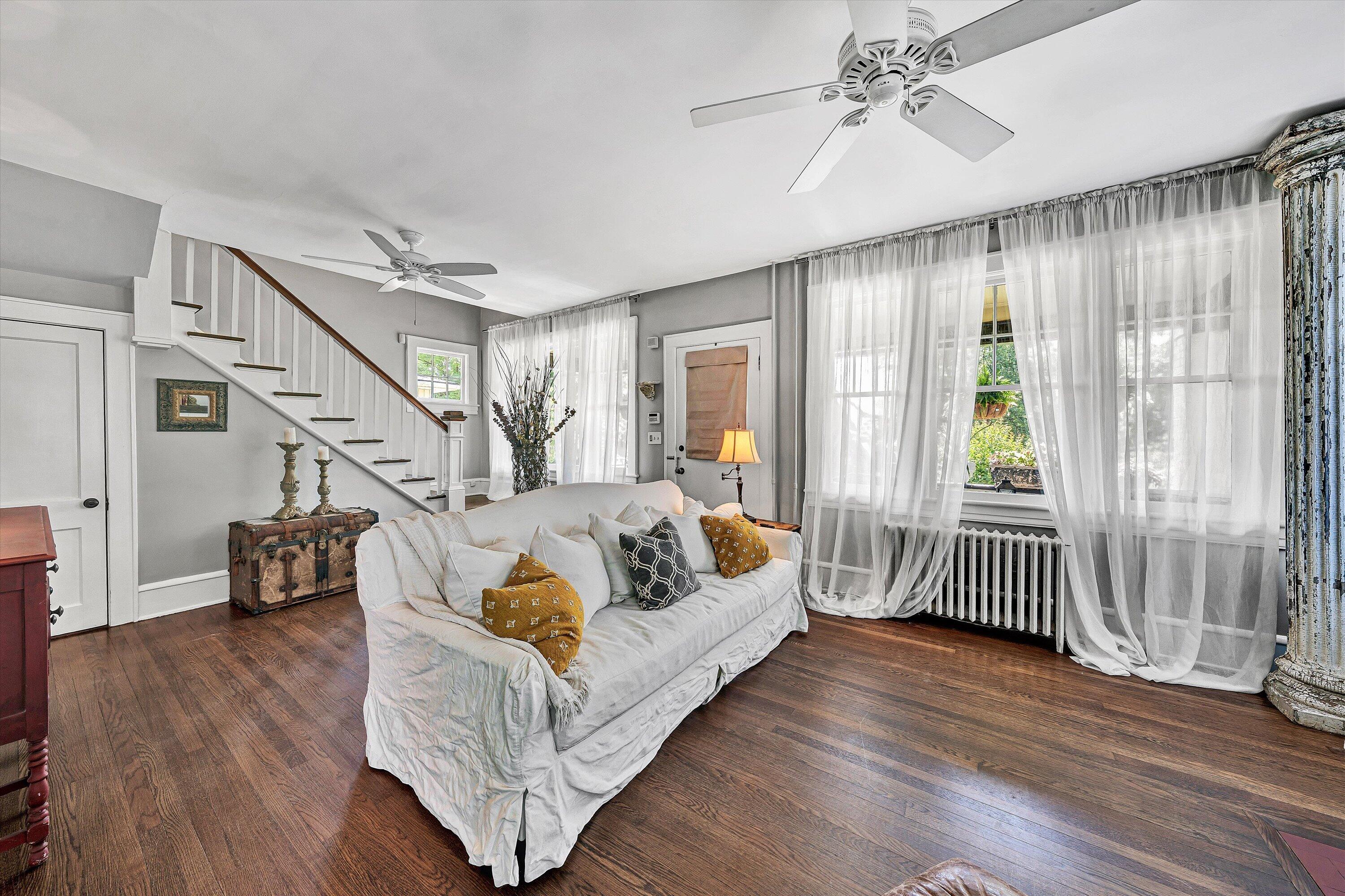 1831 Carter Road Southwest Roanoke, VA 24015 - Photo 7 of 39 07-DSC00028