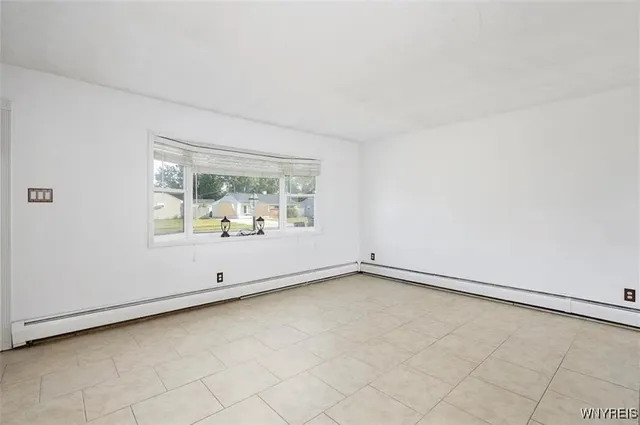 $2,400 | 108 Jenell Drive, Grand Island, NY 14072