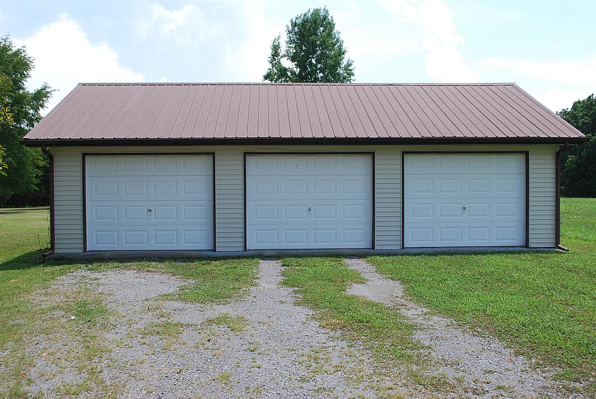 178 Taylor Road Rockvale, TN 37153 - Photo 24 of 25 a backyard of a house
